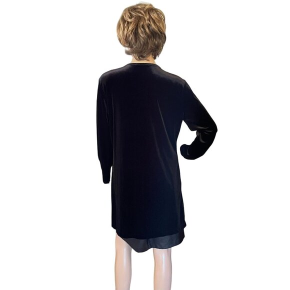 Glamorous Black Velvet Duster Cardigan Jacket With Single Button and Beaded Hem - Picture 5 of 9